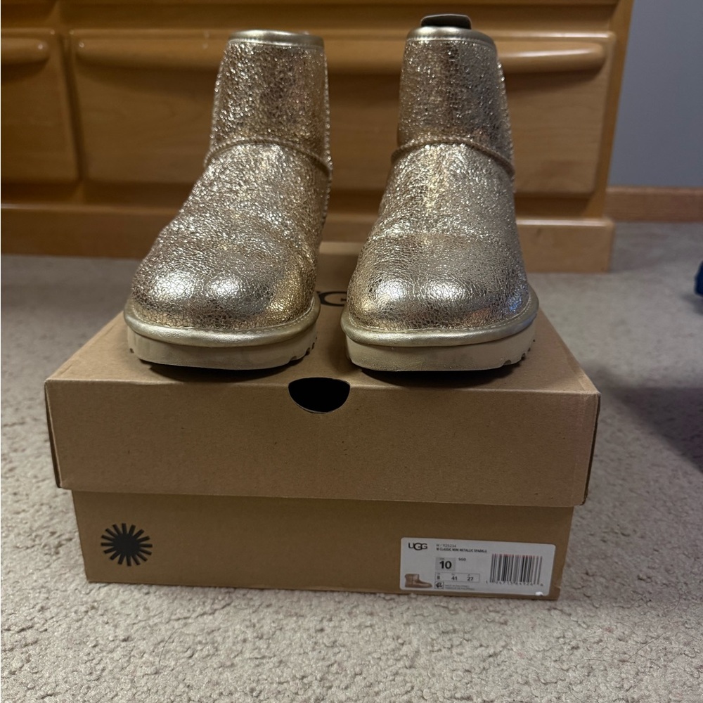 UGG Metallic Sparkle Boots